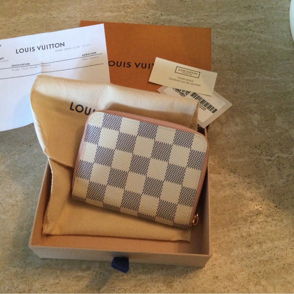 Louis Vuitton Damier Azur zippy coin wallet